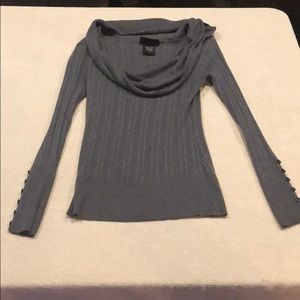 Medium Sweater - Stretchy and comfortable